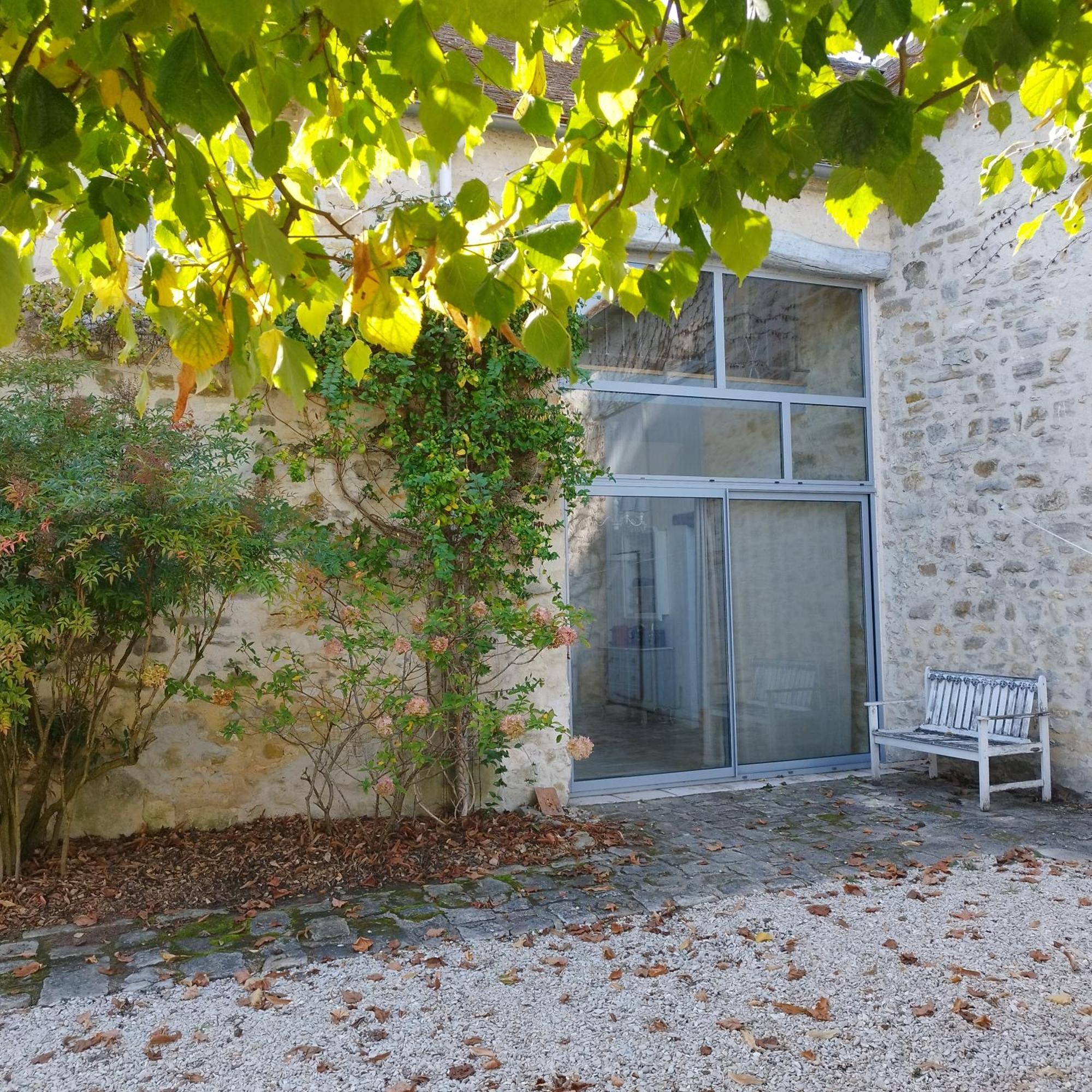Belle Maison Dans Corps De Ferme - Logement Gabriel Villiers-sous-Grez Exterior foto